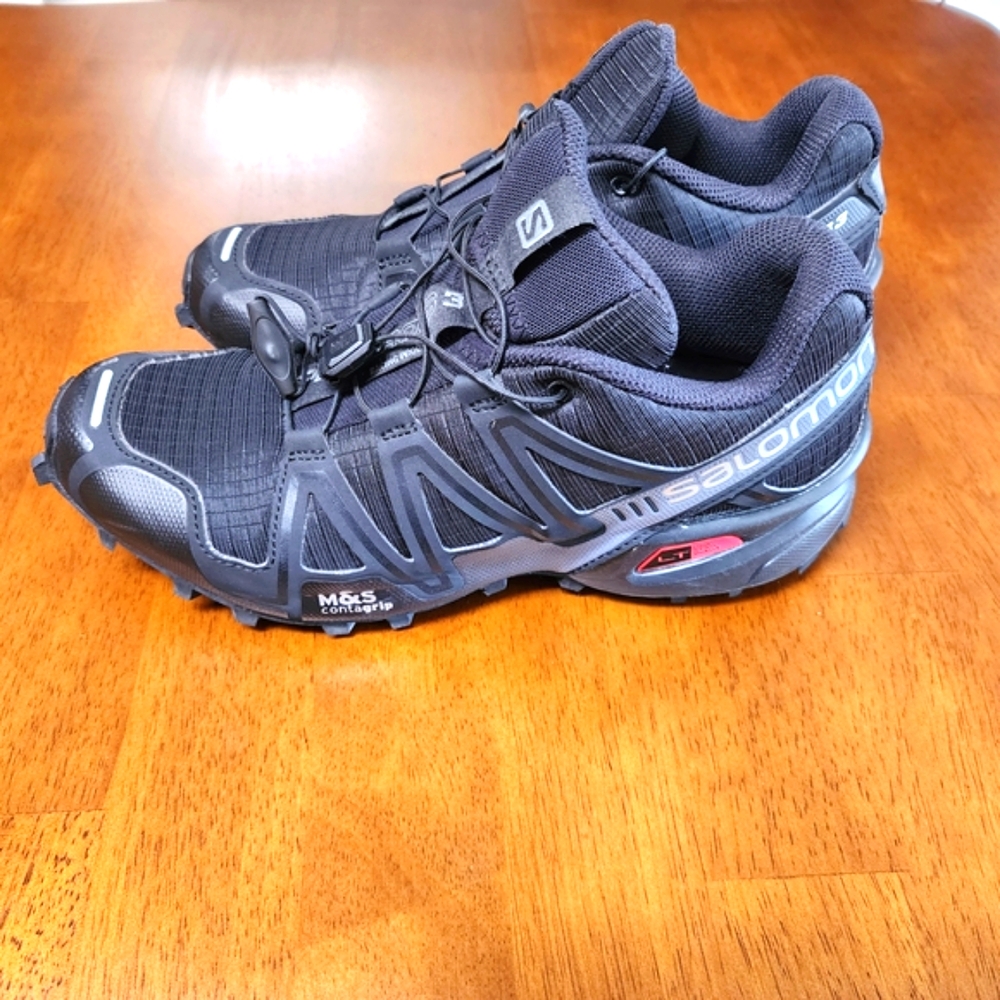 Women's Salomon Trail Walking/Running Shoes Size 8